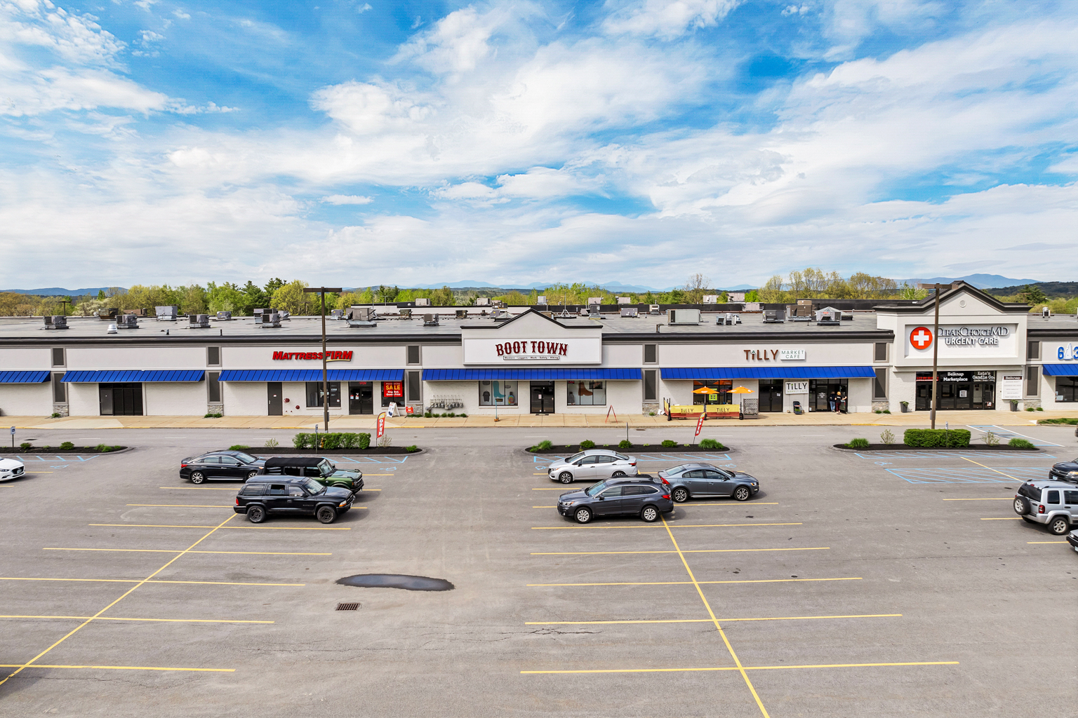 BelknapMallPlaza-001