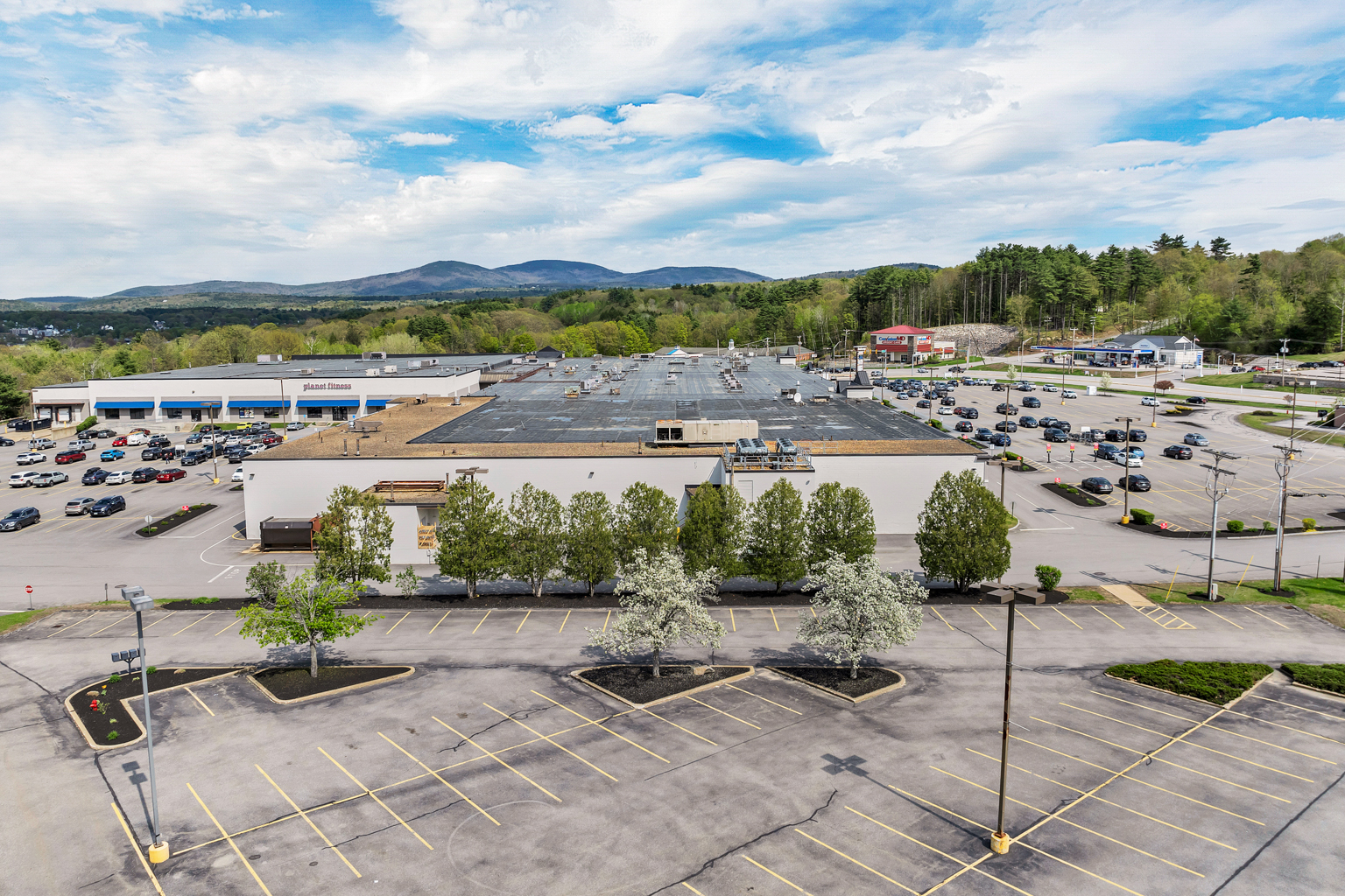 BelknapMallPlaza-008