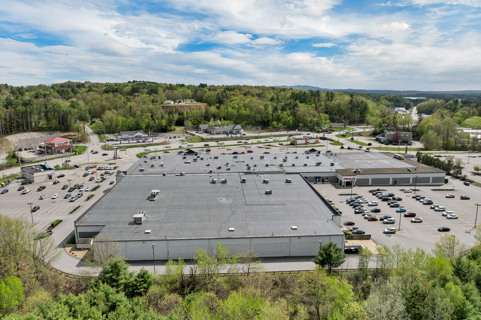 BelknapMallPlaza-010