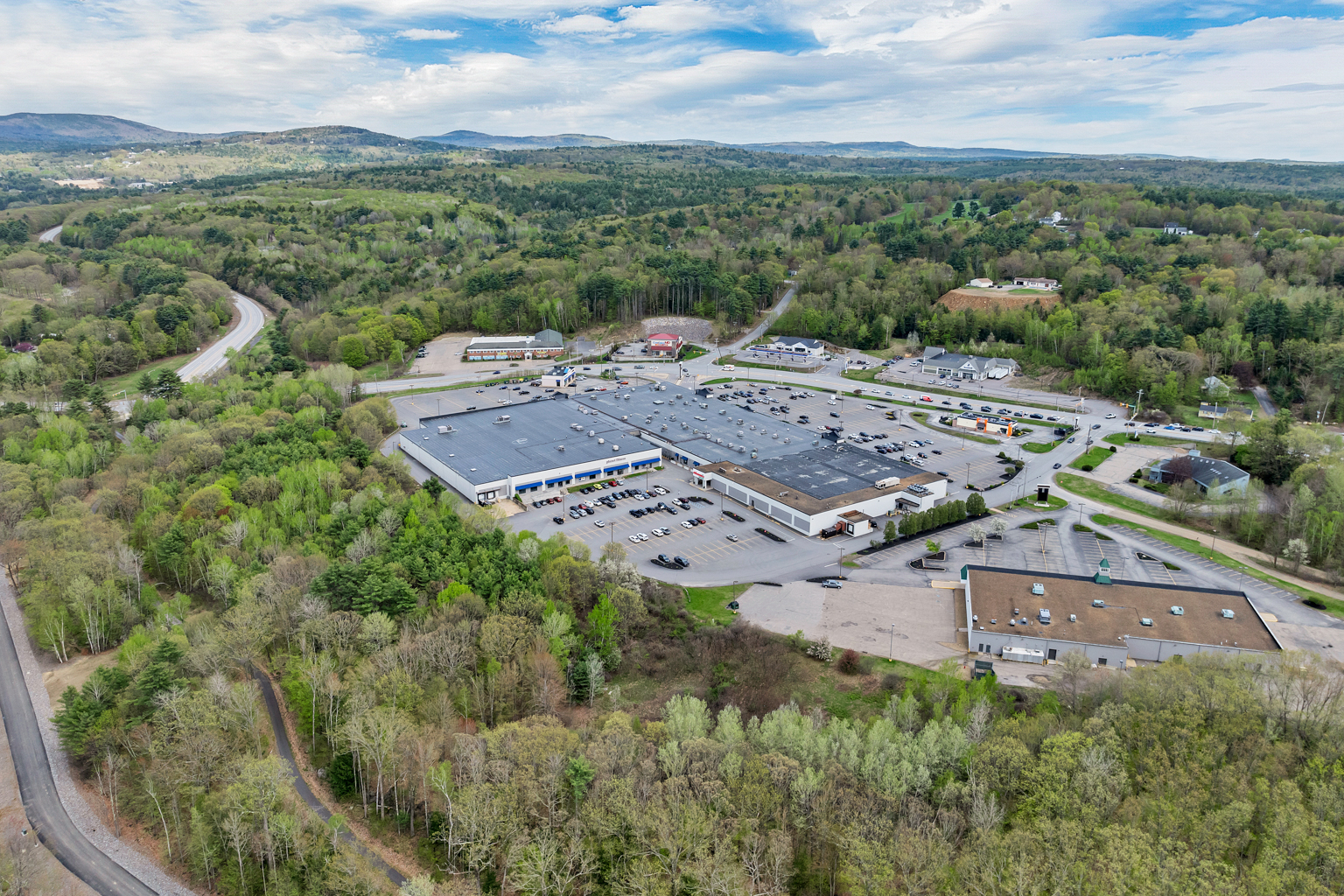 BelknapMallPlaza-033