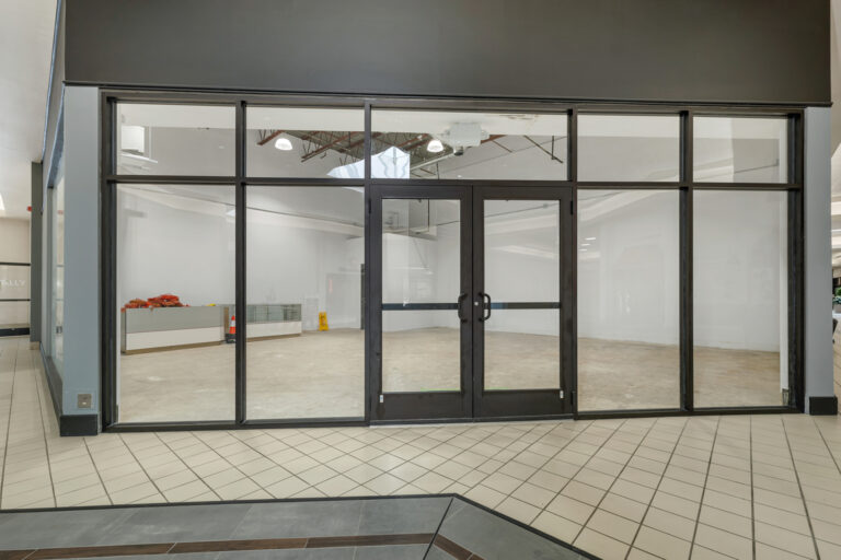 BelknapMallPlaza-050
